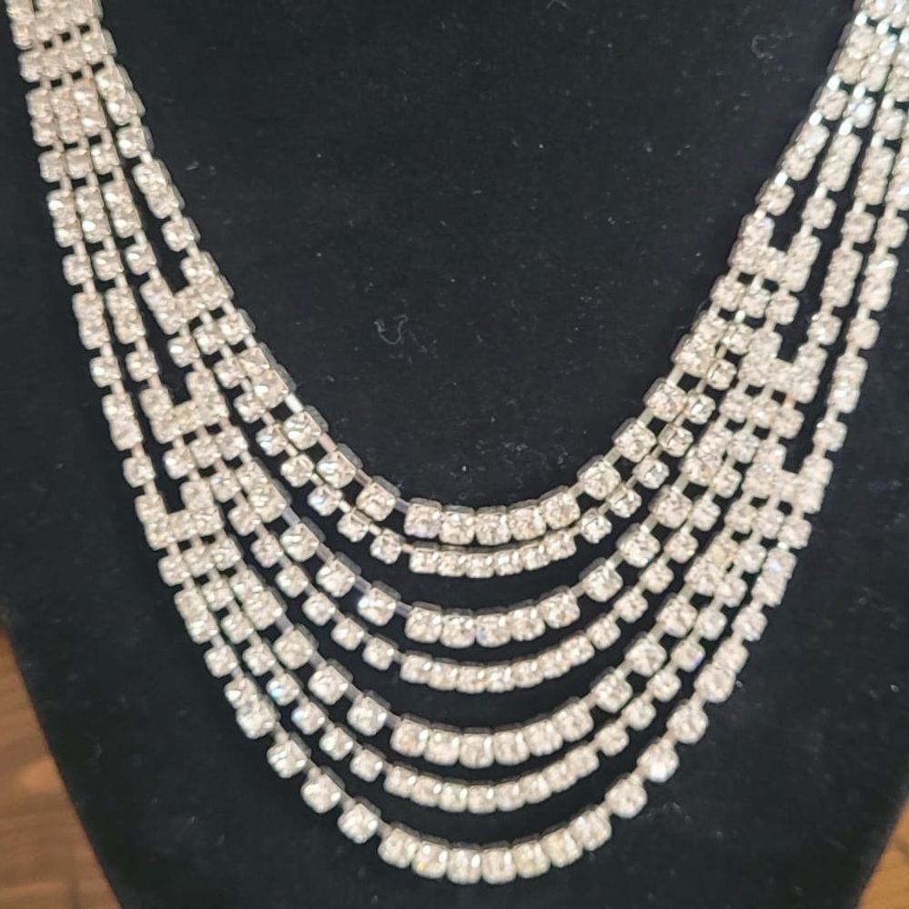 Necklace - Picture 2 of 3
